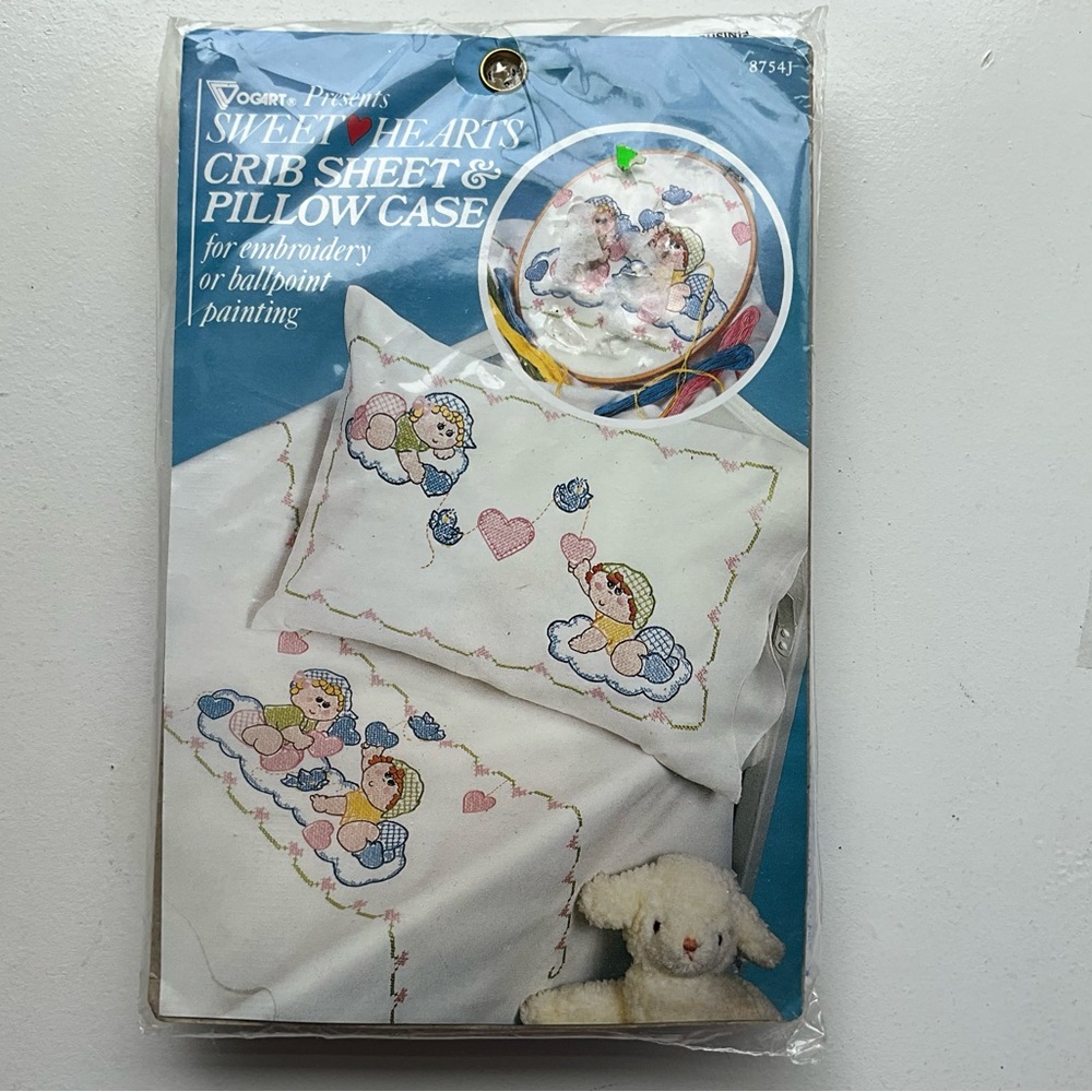 Vintage Vogart Sweet Hearts Crib Sheet & Pillowcase Embroidery Kit USA
